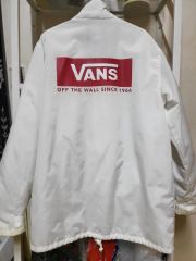 VANS × スヌーピー PEANUTS コーチジャケット snoopy 古着 VANS × スヌーピー PEANUTS コーチジャケット snoopy 古着 - メルカリ