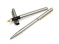 カランダッシュ CARAN d'ACHE 万年筆 ボールペン 2本セット シルバーカラー 筆記用具のサムネイル