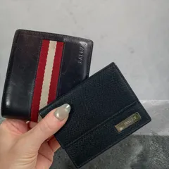 BALLY 二つ折り財布 レザー カードケース　名刺入れのサムネイル