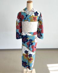 さんび荒川 セオアルファ 青に花の柄の浴衣 夏着物 夢工房の半幅帯と
