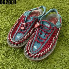 KEEN ユニーク 3C 27cm スニーカーサンダル 希少カラー - メルカリ