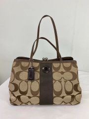 COACH シグネチャー アクセサリーポーチ 6348 - メルカリ