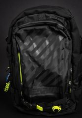 激レア 非売品】MONSTER ENERGYリュック 黒/緑 新品 未使用 - メルカリ