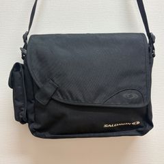希少 Salomon メッセンジャーバック 旧ロゴ - メルカリ