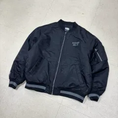NBA Chicago Bulls（シカゴ・ブルズ） ビックロゴ ブルゾン ジャケットのサムネイル