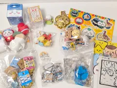 ちいかわ グッズ 50点以上 まとめ売り アクリルスタンド/アクリルキーホルダー/ダンボールウォッチ/フィギュア/キーホルダー/ご当地チャーム などのサムネイル