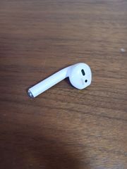 Apple AirPods 本体 片耳のみ（左） 第2世代：A2031 - メルカリ