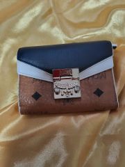 MCM 三つ折り財布 ピンク ウサギ柄 - メルカリ