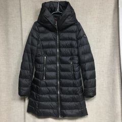 値下げ MONCLER MOKACINE GIUBBOTTO ブラック - メルカリ