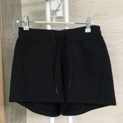 GUCCI GGロゴ エンボス ジャージー スカート ブラック 美品 - メルカリ