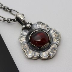 ビザール Bizarre ミカエルペンダント ネックレス レッドアゲート