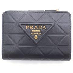 PRADA✨二つ折り財布 ソフトカーフ エンボス ブラック トライアングル 