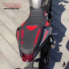 〔希少〕BAGSTER（バグスター）カスタムシートGSR400/600 専用品 希少〕BAGSTER（バグスター）カスタムシートGSR400/600 専用品 - メルカリ