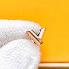 ◇ルイヴィトン◇新品仕上済 LOUIS VUITTON エセンシャルV M80139 ピアス 片耳用 PG ピンクゴールド ブランド LE0241のサムネイル