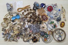 トップ まとめ 遺品整理 生前整理 アクセサリー ネックレス 昭和レトロ