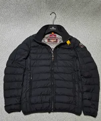 Mサイズ 正規品 PARAJUMPERS ブラック 軽量 ダウン ジャケットのサムネイル