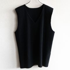 HOMME PLISSÉ オムプリッセ ブラック プリーツ ベスト - メルカリ