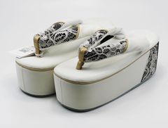 振袖用 草履 厚底 レース入り 新品 No.3107 - メルカリ