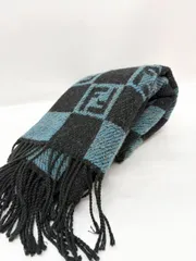 FENDI フェンディ fendi マフラー ズッカ柄 使用感ありでホツレ&毛玉あります（画像確認お願いいたします）M-2049のサムネイル