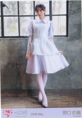 LOVE 佐々木舞香 生写真 研究員衣装 ヒキ - メルカリ