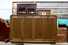 GMJS111○三越家具 Brugge ブルージュ キュリオケース 飾り棚 ショー