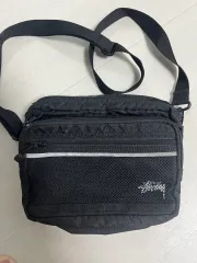STUSSY ステューシー クロスバック ブラックのサムネイル