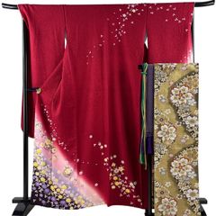 振袖フルセット】身丈161cm 裄丈67cm 桜 花びら 箔 金彩 赤 - メルカリ