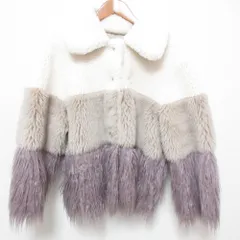 美品 GRACE CONTINENTAL グレースコンチネンタル ミックスハーフコート エコファージャケット 0122464015 サイズ36 ホワイト レディース 古着 中古 USEDのサムネイル