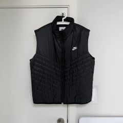 NIKE THERMA-FIT 中綿ベスト ブラック S - メルカリ