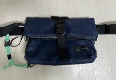 ✨美品✨ クランプラー CRUMPLER メッセンジャーバッグ ネイビー