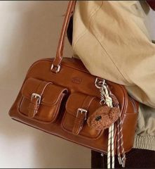 COACH ハート柄 折り畳めるボストンバッグ ポーチ付き - メルカリ