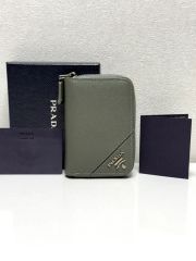 ヴィッテロダイノ コインケース付き 二つ折り財布 レザー カーキ 