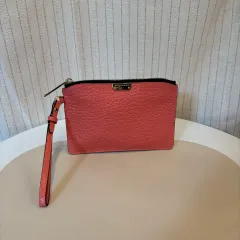 正規品 BURBERRY ストラップ ポーチバッグのサムネイル