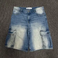 32 33 オススメ Bershka カーゴデニムハーフパンツ