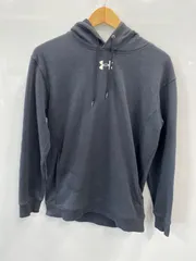 PC77⚫︎UNDERARMOUR⚫︎アンダーアーマー⚫︎パーカー⚫︎長袖⚫︎フード付き⚫︎刺繍⚫︎プリント⚫︎メンズ⚫︎size L⚫︎黒のサムネイル