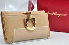 Salvatore Ferragamo フェラガモ ガンチーニ 6連 キーケース 鍵 Leather レザー 革 ベージュ 箱付きのサムネイル