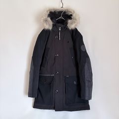ジョジョの奇妙な冒険 ヘブンズ・ドアー マウンテンパーカー /graniph