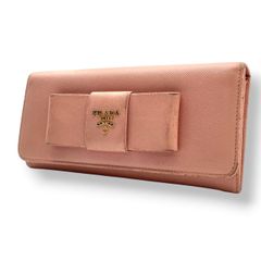 PRADA 長財布 サフィアーノ リボン ベージュ 値下げ交渉次第 - メルカリ
