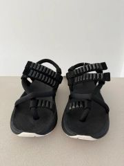 ラテックス ラバー バックバックル Tバックショーツ S-M/0.4mm/赤X黒