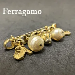 Salvatore Ferragamo　フェラガモ　ピンバッジ　ピンブローチ　ゴールド系　2305のサムネイル