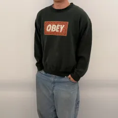 OBEY ボックスロゴ スウェットのサムネイル