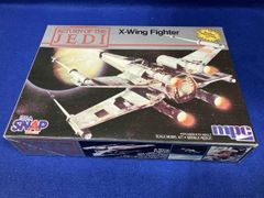 未開封 シュリンク有りスター・ウォーズ B-ウィング・ファイターAMT