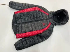 ジョーダン 140-152(150) 軽量フッドダウン キッズのサムネイル