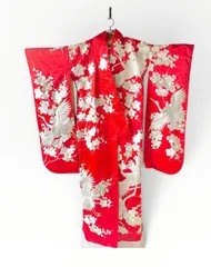 【豪華刺繍 色打掛 鶴・梅文様】のサムネイル