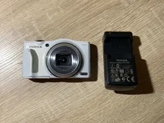 1881 FUJIFILM FINEPIX F800EXR ホワイト ジャンク品【コ】 - メルカリ