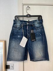DSQUARED2 デニムショートパンツ ペイント加工 サイズ42号 - メルカリ