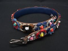 新品 coach コーチ 67590 ティーローズ ノベルティストラップ - メルカリ