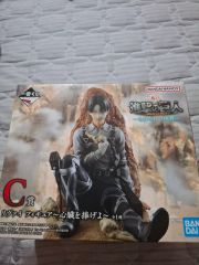 一番くじ 進撃の巨人 C賞 リヴァイ フィギュア D賞 巨人ヘッド