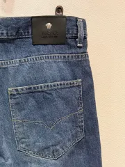 Versace Jeans (32 イタリア製)のサムネイル