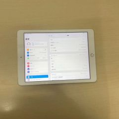 中古 iPad 第6世代 32GB シルバー docomo - メルカリ